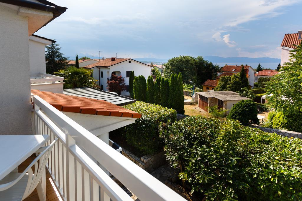 Apartment Hudan Malinska Exterior foto